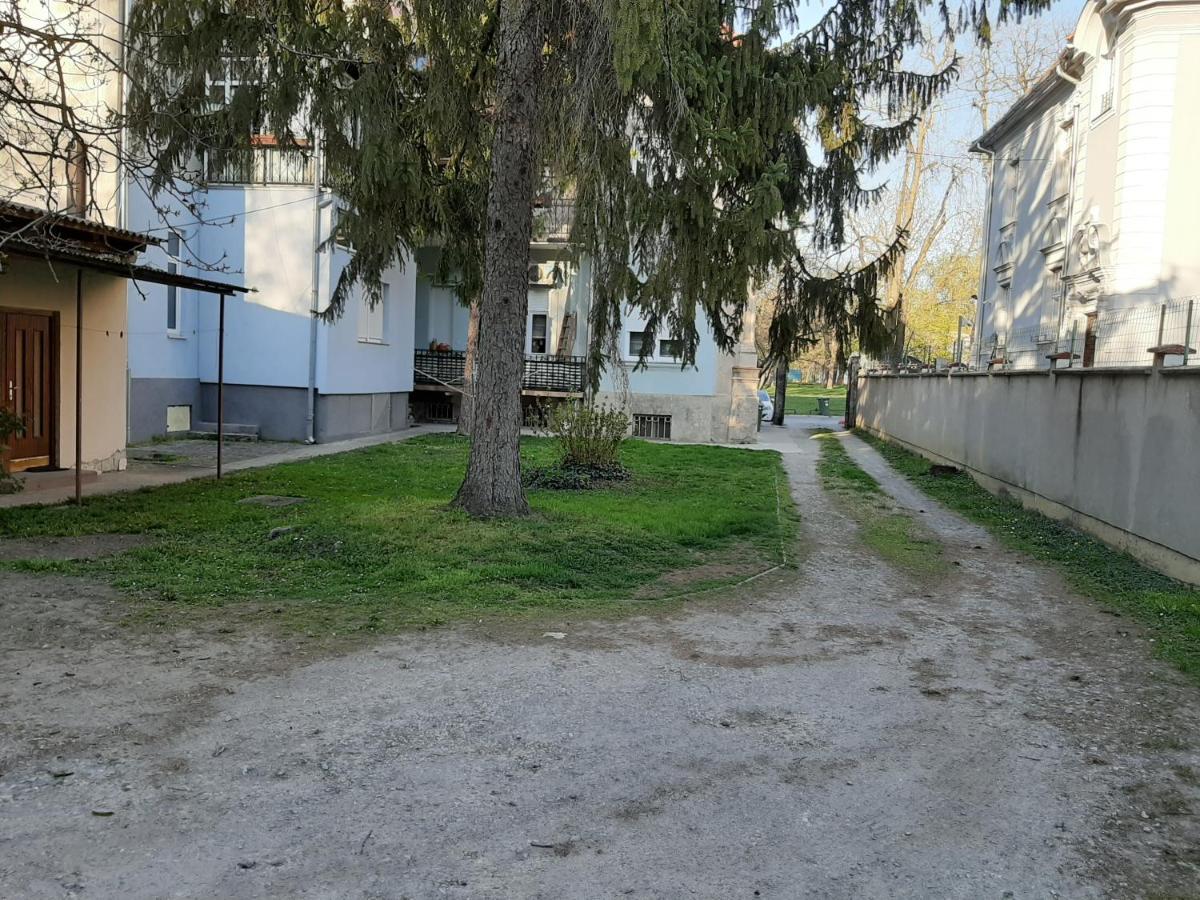 Apartman Kod Kestena Осиек Экстерьер фото